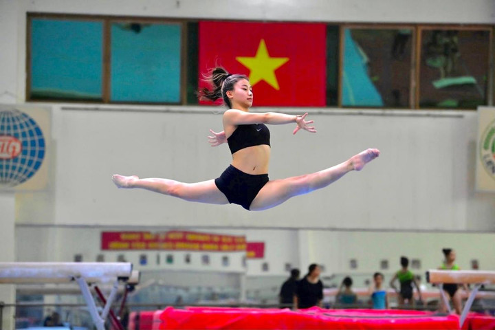 Nét quyến rũ của bóng hồng thể dục dụng cụ Phạm Như Phương - 7