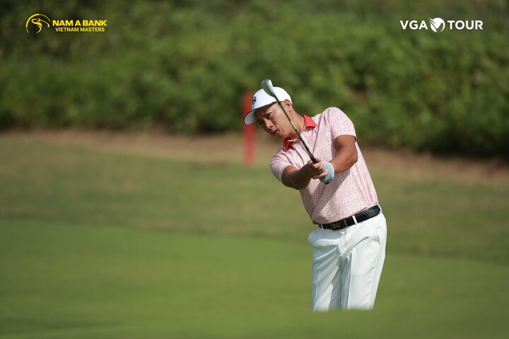 Vietnam Masters 2022: Golfer Nguyễn Hữu Quyết bứt phá - 1