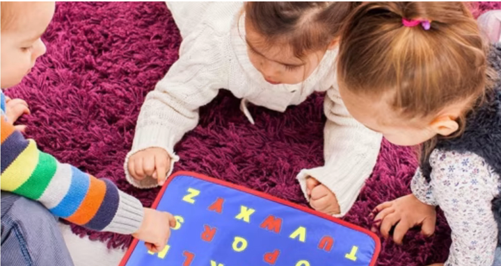 Cha mẹ làm gì để phát triển kỹ năng chức năng điều hành cho trẻ trước 2 tuổi? - 2