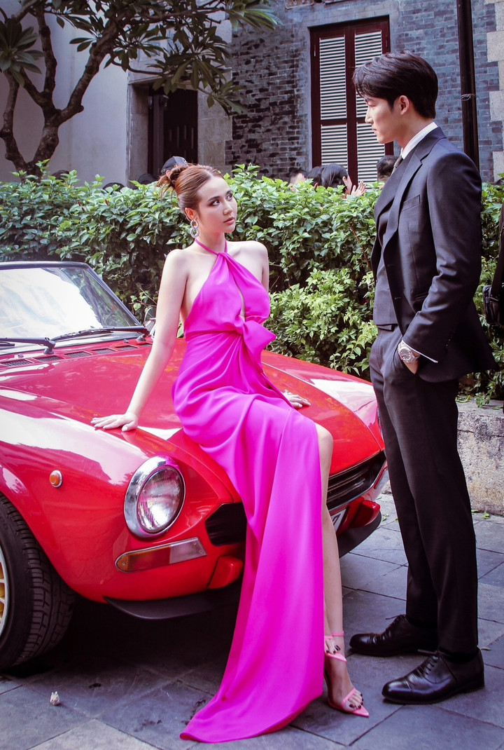 Sao Việt 28/10: Tiết lộ ảnh hiếm của NSƯT Trịnh Kim Chi hồi 20 tuổi - 12