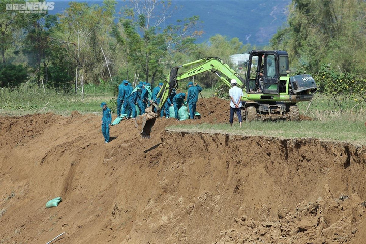 'Hà bá' ngoạm 3ha đất, uy hiếp nhà cửa ở Quảng Nam: Công bố tình huống khẩn cấp - 3