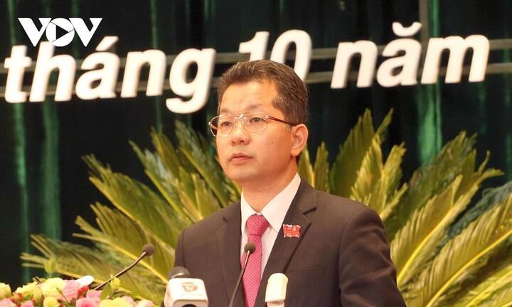 'Đảng viên kém, chi bộ kém là những khâu yếu của Đảng' - 4