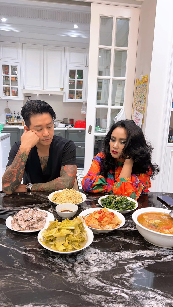 Sao Việt 29/10: Đan Trường cười tươi rói bên vợ cũ và con trai - 6