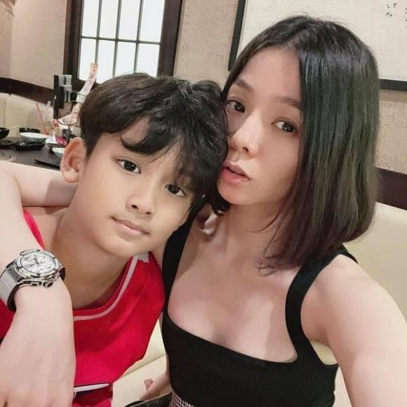 Lệ Quyên viết tâm thư mong con trai trở thành người đàn ông trách nhiệm, tử tế - 4