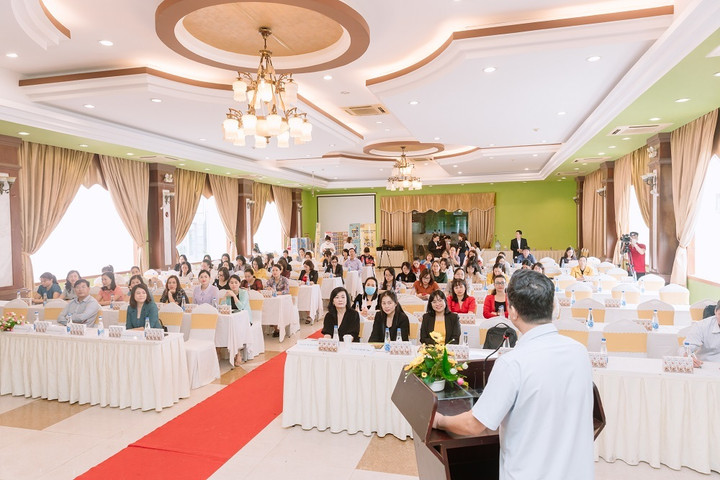 Vinamilk tập huấn sức khỏe dinh dưỡng cho người bệnh - 1