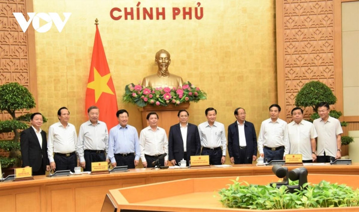 Thủ tướng Phạm Minh Chính chủ trì phiên họp Chính phủ thường kỳ tháng 10 - 4