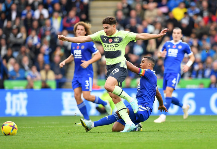 Trực tiếp bóng đá Leicester 0-1 Man City: De Bruyne ghi bàn siêu phẩm - 3