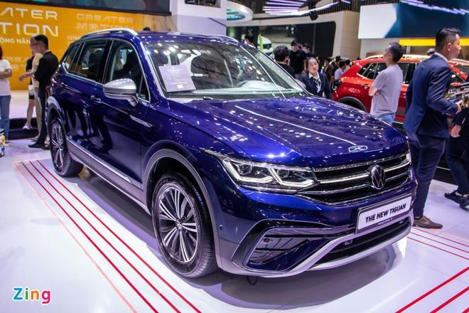 Chi tiết Volkswagen Tiguan Allspace 2023 giá 2 tỷ đồng - 1
