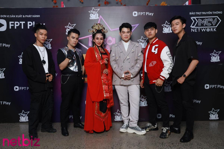 ‘Ngôi sao 30s’: Tùng Maru cool ngầu, thí sinh nổi bật với trang phục đặc biệt - 2