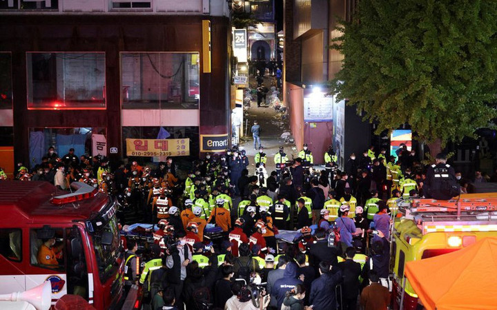 Chủ tịch nước gửi điện chia buồn về vụ giẫm đạp gây nhiều thương vong ở Hàn Quốc - 1