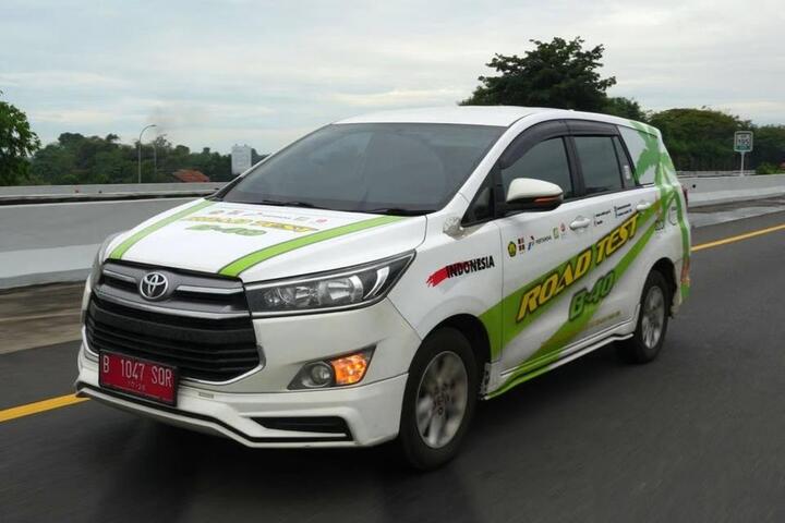 Indonesia thử nghiệm ô tô chạy bằng 40% dầu ăn - 1