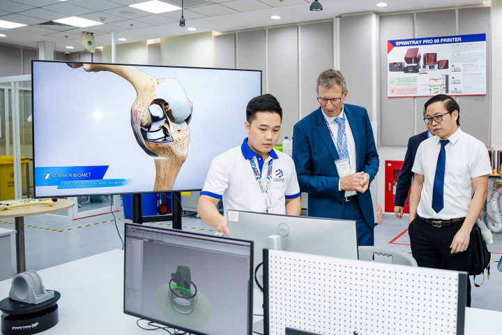 VinUni tổ chức hội thảo về đột phá của công nghệ 3D trong phẫu thuật - 2