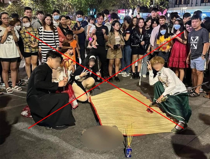 Cần tẩy chay kiểu chơi Halloween biến tướng xấu độc, phản cảm trong giới trẻ - 1