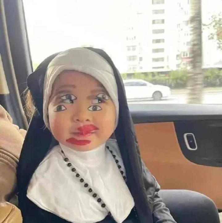 Cười xỉu với những màn hóa trang '1 phần đáng sợ 9 phần hài hước' - 1