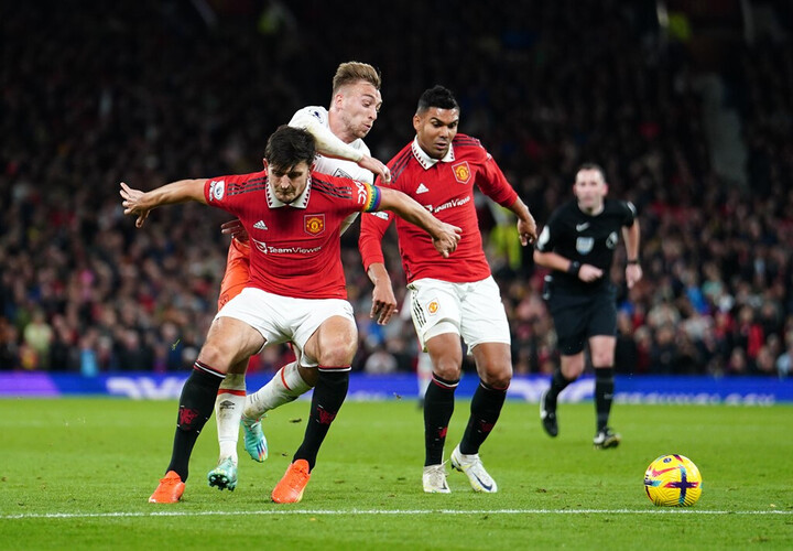 Gary Neville: 'Man Utd có cơ hội lọt vào top 4' - 1