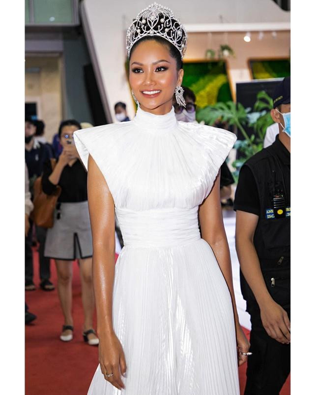 Tranh cãi danh hiệu Á hậu 3 Miss Universe của H’Hen Niê - 1