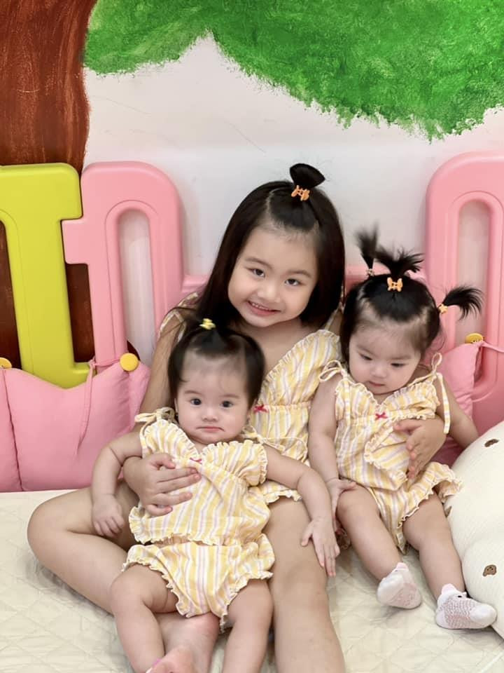 Mừng hai con gái sinh đôi tròn 1 tuổi, Vân Trang kể lại kỷ niệm đi sinh khó quên - 3