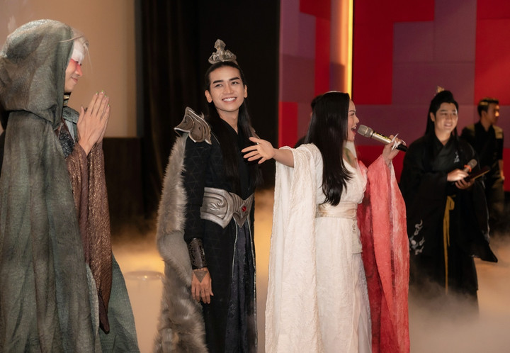 Nhật Kim Anh chật vật, mất 5 tiếng để quay cảnh tình cảm với BB Trần - 2