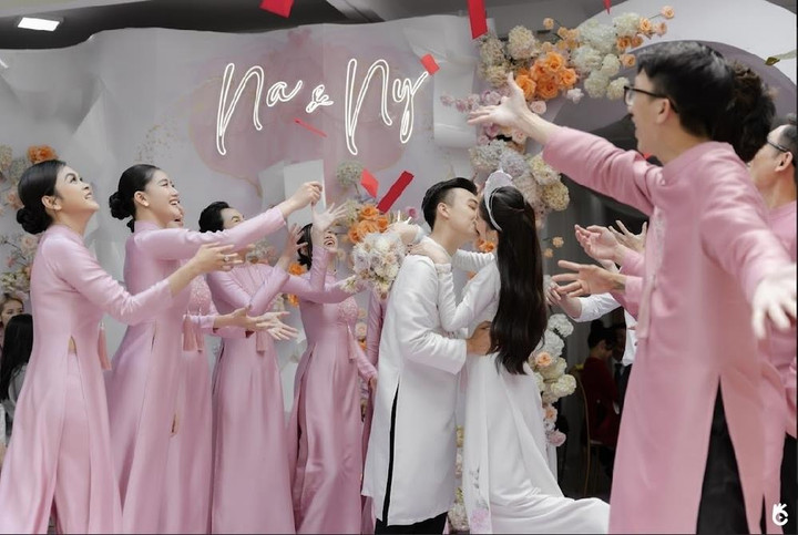 Hoa hậu Lê Âu Ngân Anh duyên dáng với áo dài trắng, tình tứ bên chú rể - 5