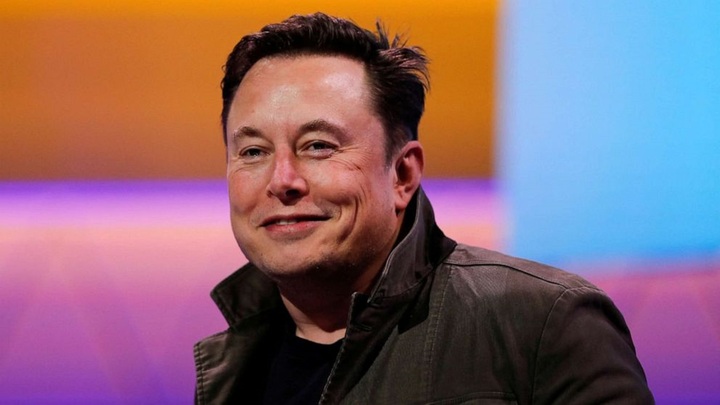 Tỷ phú Elon Musk chưa khôi phục tài khoản, ông Trump vẫn bị Twitter 'cấm cửa' - 1