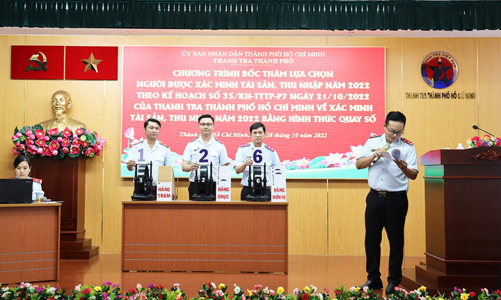 25 cán bộ ở TP.HCM được chọn xác minh tài sản, thu nhập bằng hình thức quay số - 1