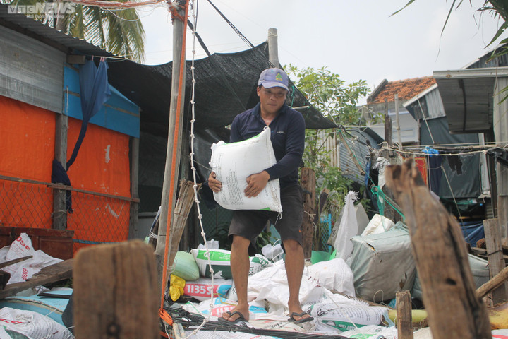 Khánh Hoà: Sóng đánh sập nhà, cuộc sống người dân cồn Nhất Trí đảo lộn - 3