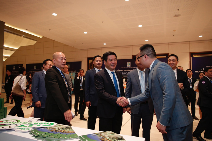 Giao Hàng Tiết Kiệm được vinh danh Thương hiệu quốc gia 2022 - 2