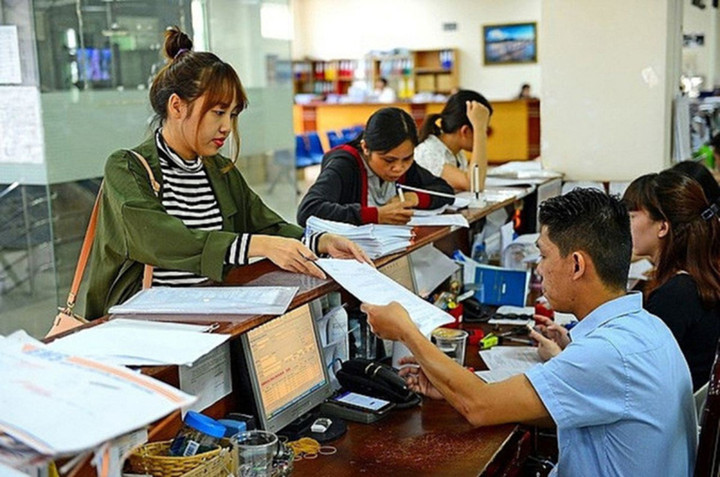 8 doanh nghiệp ở TP.HCM dự kiến cắt giảm lao động - 1