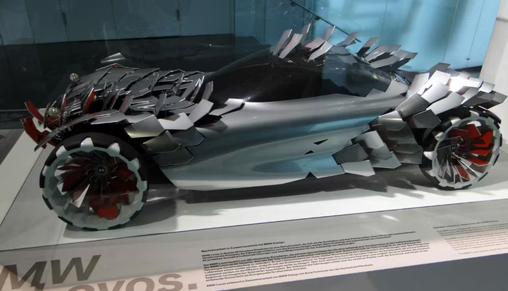 Những mẫu xe ý tưởng kỳ quặc đến khó tin - 5