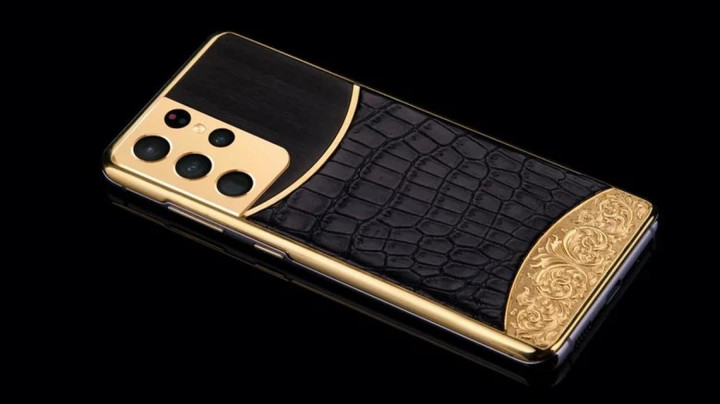 Mê mẩn với Samsung Galaxy S21 Gold có giá bằng một chiếc xe hơi - 1