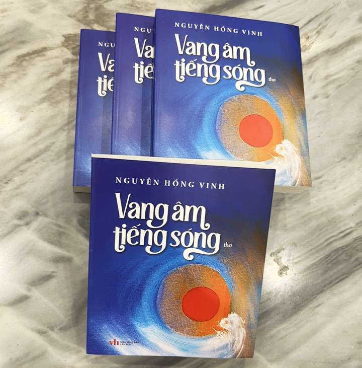 Vang âm tiếng sóng- tập thơ mới của Nguyễn Hồng Vinh - 1