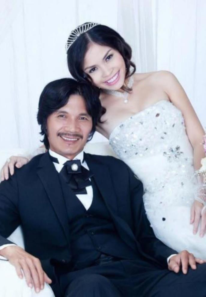 Điều ít biết về người vợ kín tiếng kém 22 tuổi của NSƯT Công Ninh