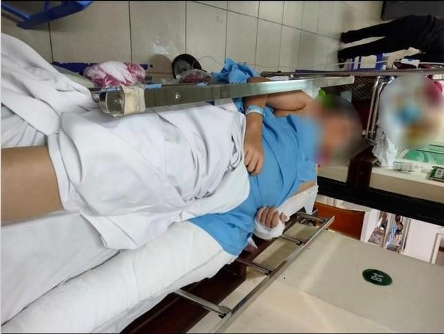 Học sinh nhảy lầu nghi bị bạn trêu chọc, chế giễu: Phòng GD&ĐT lên tiếng - 1