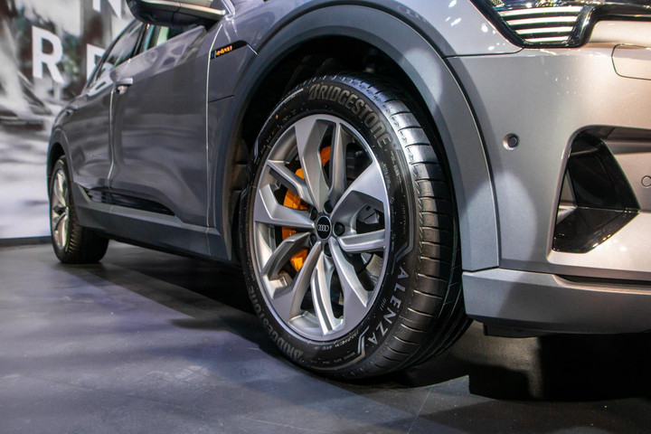 Loạt xe điện vừa được giới thiệu tại Việt Nam - 23