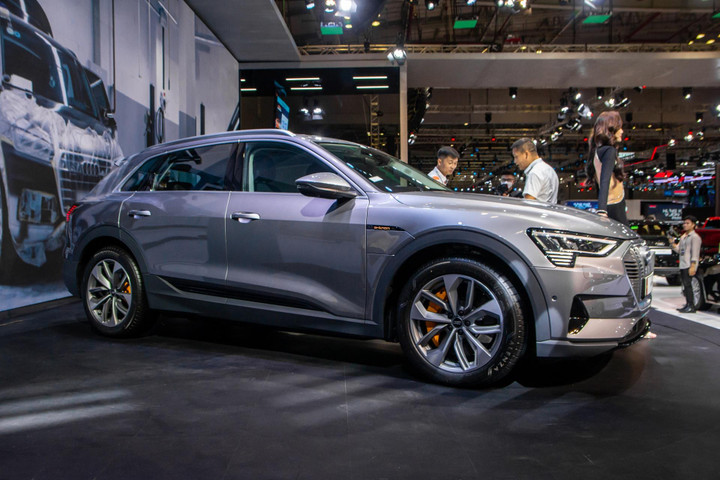 Loạt xe điện vừa được giới thiệu tại Việt Nam - 21