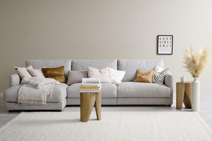 Thấy 5 dấu hiệu này, đã đến lúc bạn nên thay ghế phòng khách - 2