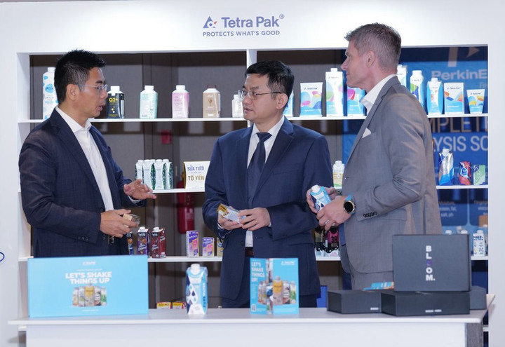 Hành trình 33 năm xây dựng tình yêu thương hiệu Dielac - 2