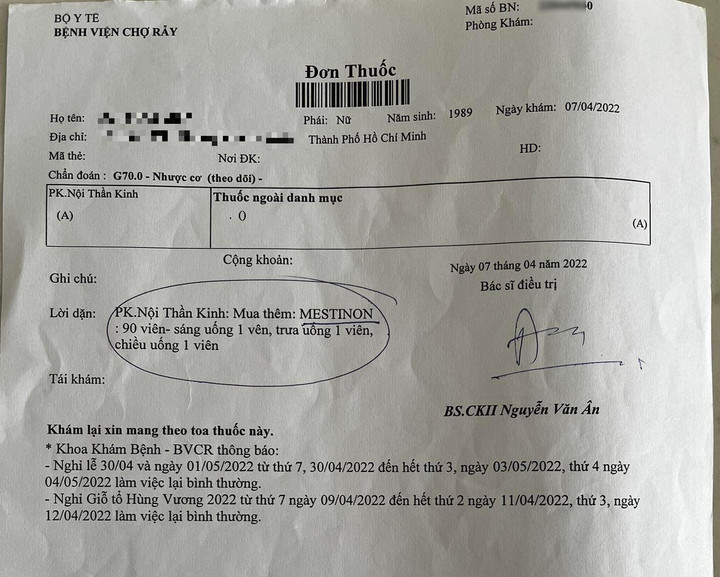 Đột ngột mất sức lực, tưởng hậu COVID-19 nhưng lại mắc bệnh tự miễn khó chữa - 1