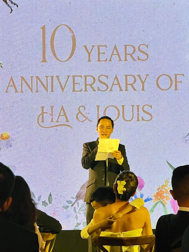 Sao Việt 6/11: Vợ chồng Tăng Thanh Hà tổ chức tiệc kỷ niệm 10 năm ngày cưới - 2