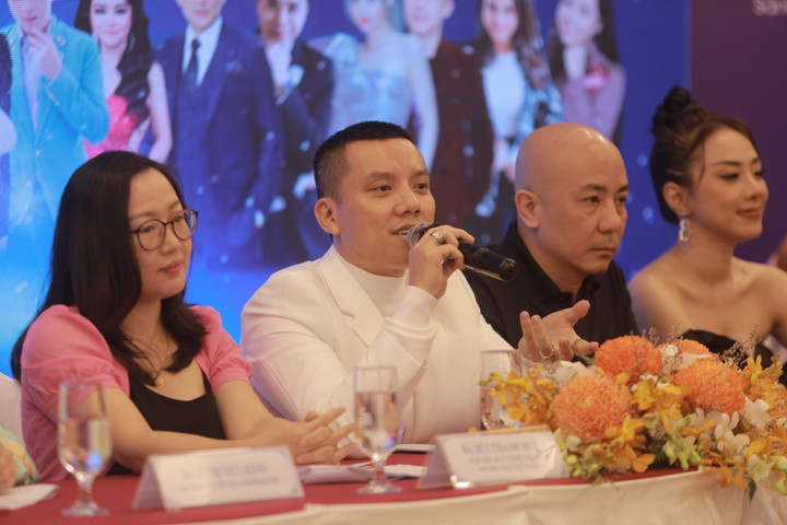 Hà Hồ, Lệ Quyên cùng xuất hiện trong đại nhạc hội - 2