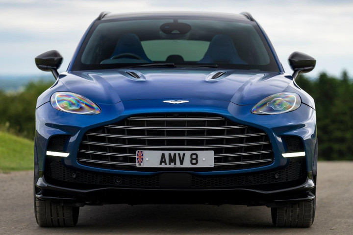 Những mẫu SUV mạnh nhất Việt Nam - 10