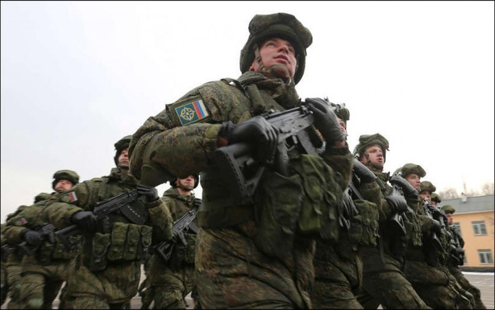 Tổng thống Nga Putin tiết lộ lý do ngừng lệnh động viên một phần - 1