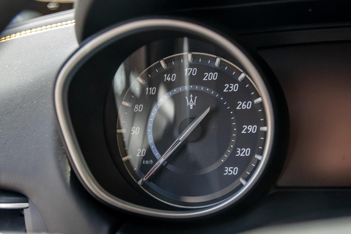 Những mẫu SUV mạnh nhất Việt Nam - 64