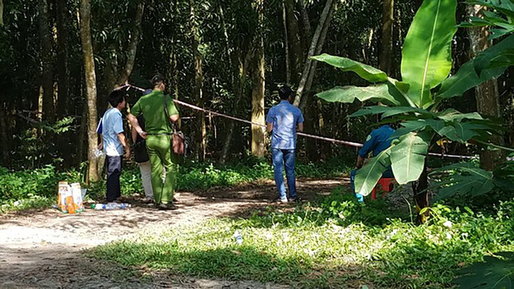 Nổ ô tô trong rừng ở TP.HCM: Danh tính tài xế tử vong - 2