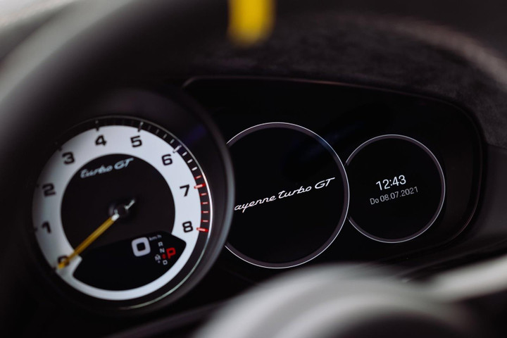 Những mẫu SUV mạnh nhất Việt Nam - 37