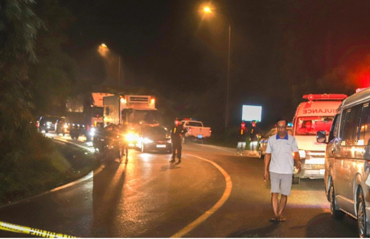 Tài xế ô tô bỏ trốn sau khi tông chết 2 người trên đèo Bảo Lộc - 2