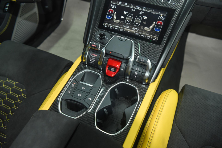 Những mẫu SUV mạnh nhất Việt Nam - 26