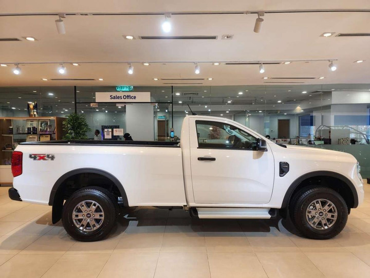 2023 Ford Ranger XL cập bến Malaysia với giá 520 triệu đồng - 3