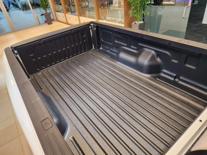 2023 Ford Ranger XL cập bến Malaysia với giá 520 triệu đồng - 4