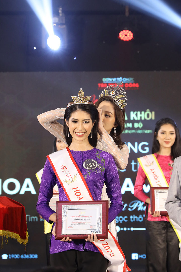 Người đẹp Trà Vinh cao 1,8 m đăng quang Hoa khôi Nam Bộ 2022 - 1